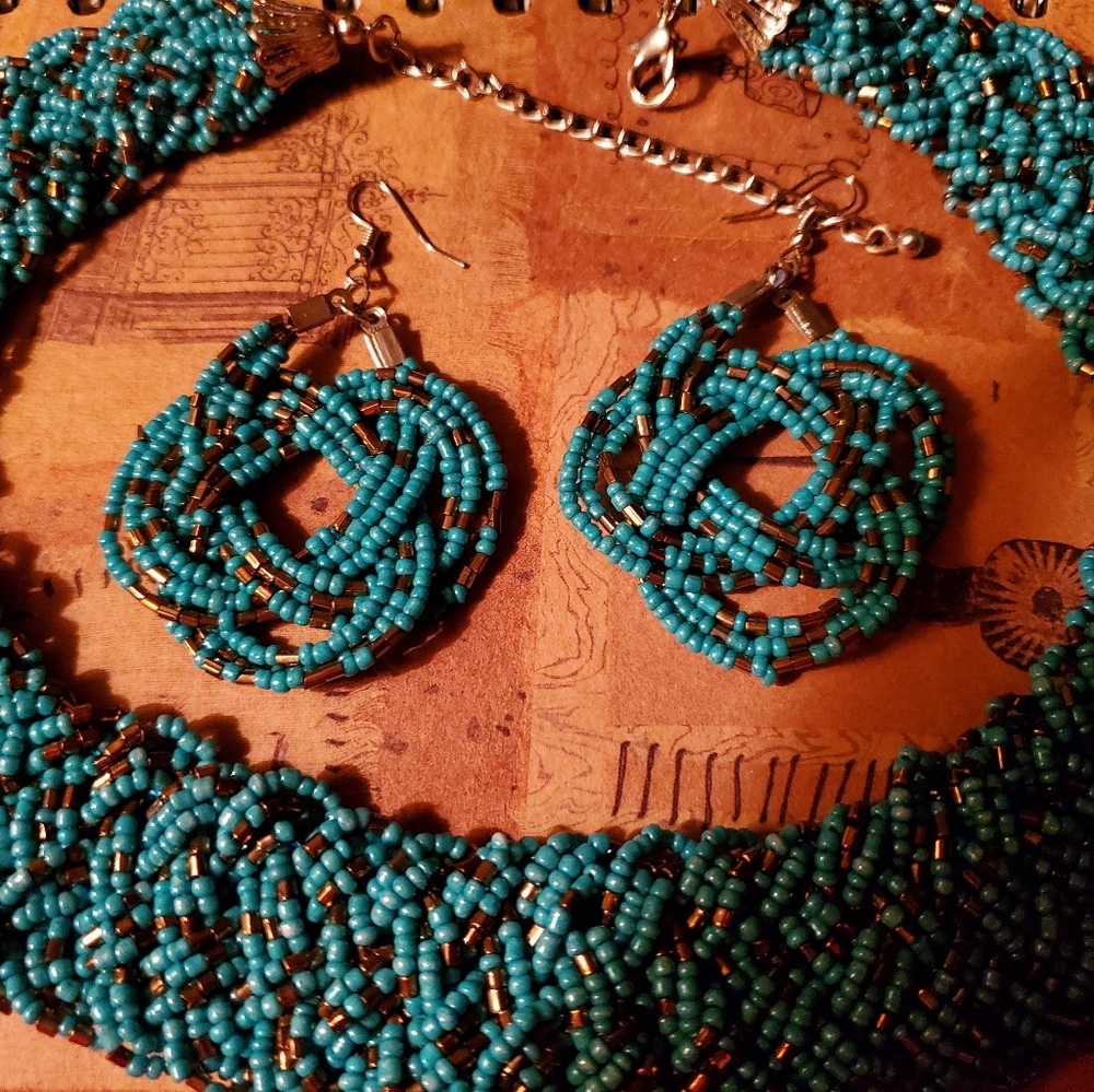 Turquoise Beaded Necklace & Earrings Set